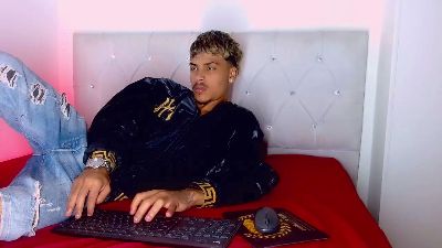 angel_foxc_ — Cam4 stream photo (Jul 2026)
