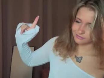 ceceliapidcock — Chaturbate stream photo (Apr 2026)