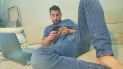 mrlightxxx — Cam4 stream photo (Apr 2026)