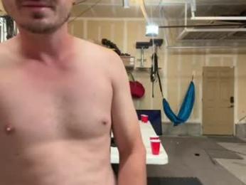 trush1023173328 — modelo de webcam en línea en chaturbate