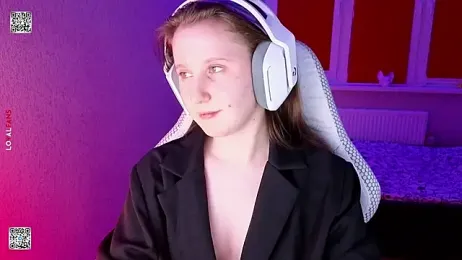 mon_lola — Stripchat stream photo (Apr 2026)