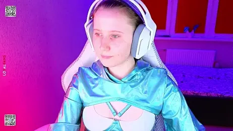 mon_lola — Stripchat stream photo (Apr 2026)