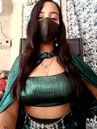 Parinaaz18 — Stripchat stream photo (Apr 2026)