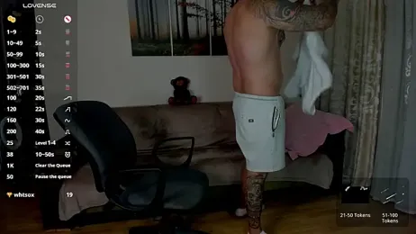 Gymdominus — modelo de webcam en línea en stripchat