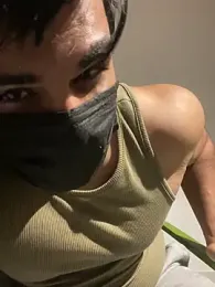 Parthishere — modelo de webcam en línea en stripchat