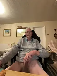 cutaboverest — modelo de webcam en línea en stripchat