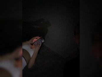 Peppapigi — modelo de webcam en línea en bongacams