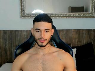 Ken Mcqeen — Flirt4free profile photo