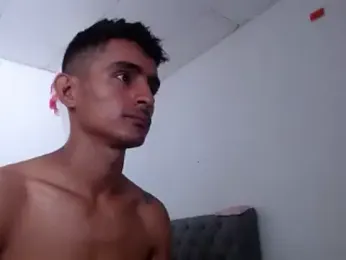 maria_and_angel — Stripchat stream photo (May 2025)