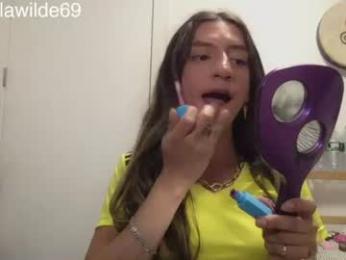 lolita_wilde390 — Chaturbate stream photo (Jun 2026)
