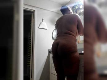 QueenAnitaDix — Bongacams stream photo (Apr 2026)