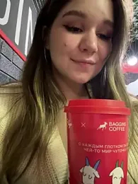 PumaShyXD — modelo de webcam en línea en stripchat