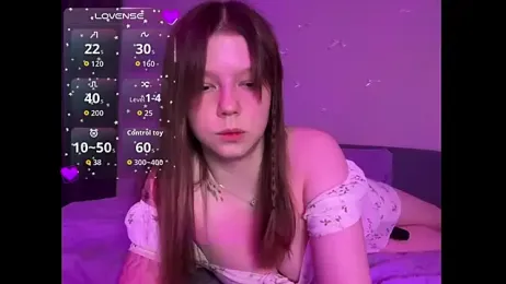 karalinhks — Stripchat stream photo (Apr 2026)