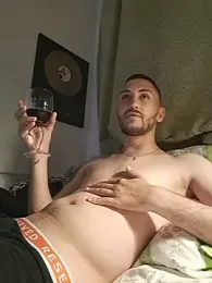 Yris-04 — Stripchat stream photo (Sep 2026)