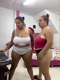 Rossestoner — Stripchat stream photo (Apr 2026)