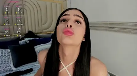 NahomiDeluxe — Stripchat stream photo (Aug 2026)