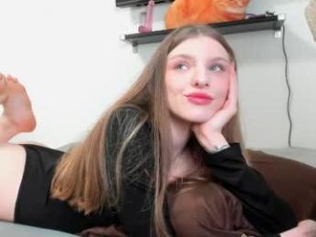 raveneusbiter — Chaturbate stream photo (Jun 2026)