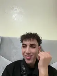 anwarlovemaroc — Stripchat stream photo (Apr 2026)