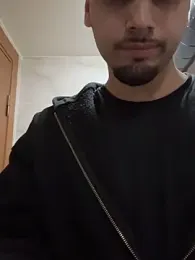 emir343475 — modelo de webcam en línea en stripchat