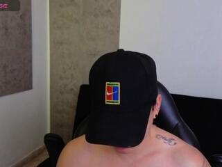 Ahiezer — modelo de webcam en línea en flirt4free