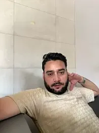 VBRAWN01 — modelo de webcam en línea en stripchat
