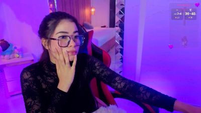 LilyHans — modelo de webcam en línea en cam4