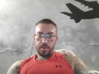 Lucias Crawford — modelo de webcam en línea en flirt4free