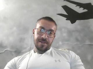 Lucias Crawford — modelo de webcam en línea en flirt4free