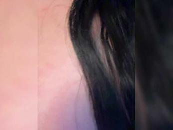 Sugarbaby33 — modelo de webcam en línea en bongacams