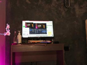 Koketka — modelo de webcam en línea en bongacams