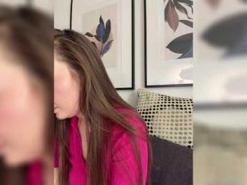 ChloeMeow — modelo de webcam en línea en bongacams