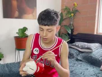 andy_belier — modelo de webcam en línea en chaturbate