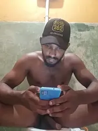 QRA-NEGO01 — Stripchat stream photo (Aug 2026)