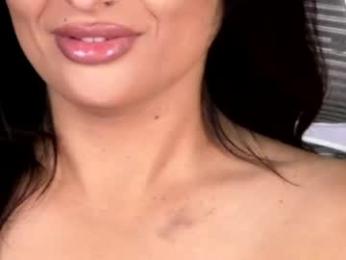 kxaxmichelle — Chaturbate stream photo (Apr 2026)