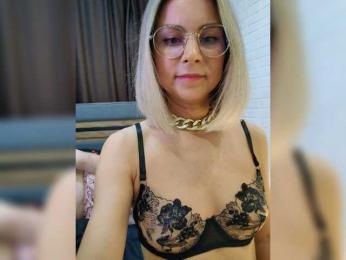 Zhenya-and-Vasilisa — modelo de webcam en línea en bongacams