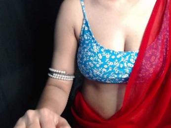 Monika67 — modelo de webcam en línea en bongacams