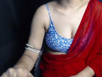 Monika67 — modelo de webcam en línea en bongacams