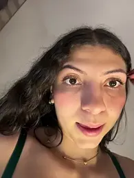 arieel__722 — modelo de webcam en línea en stripchat