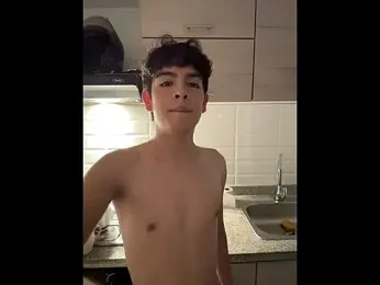 Blum_icee — modelo de webcam en línea en stripchat