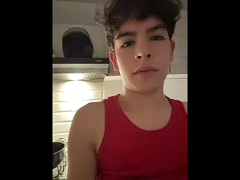 Blum_icee — modelo de webcam en línea en stripchat