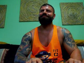 Xtream Leonard — modelo de webcam en línea en flirt4free