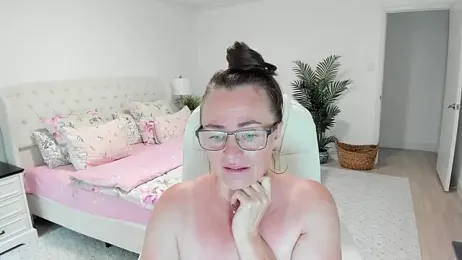 Vika73 — Stripchat stream photo (Jun 2026)