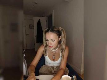 Zvezda_Lola — Bongacams stream photo (Sep 2026)