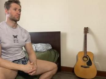 marc105100 — modelo de webcam en línea en chaturbate