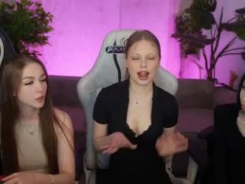 bright_diamonds_054 — Chaturbate stream photo (Apr 2026)