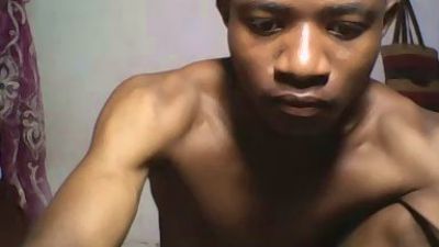 JULIEN501 — Cam4 stream photo (Aug 2026)
