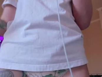 magic_couple13 — Chaturbate stream photo (Apr 2026)