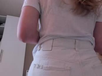 magic_couple13 — Chaturbate stream photo (Apr 2026)