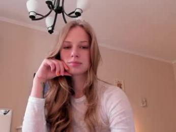 magic_couple13 — Chaturbate stream photo (Apr 2026)