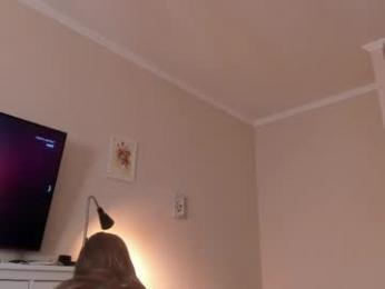 magic_couple13 — Chaturbate stream photo (Apr 2026)